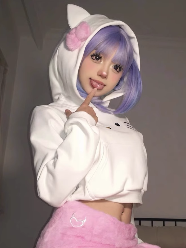 Cute white sweatshirt BL09