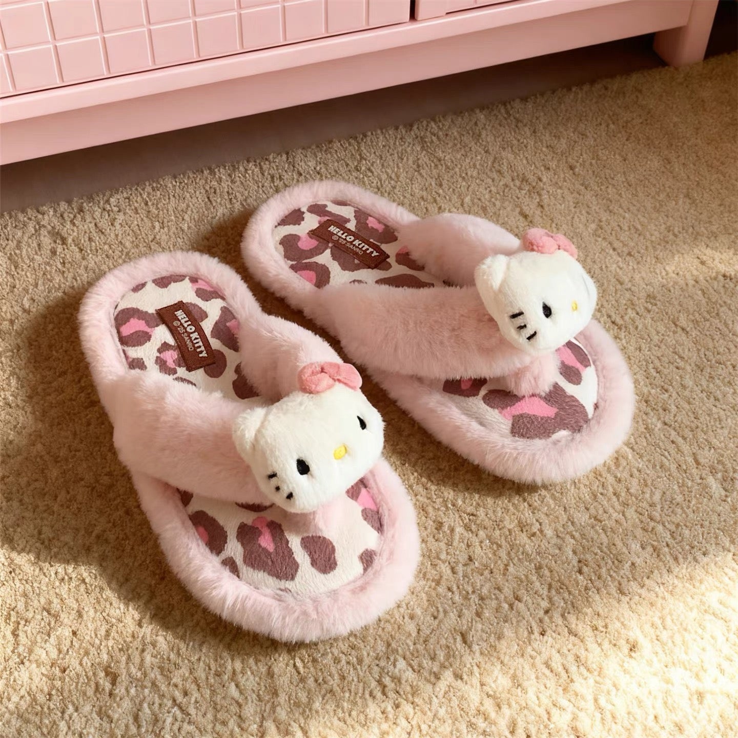 Cute plush slippers BL65
