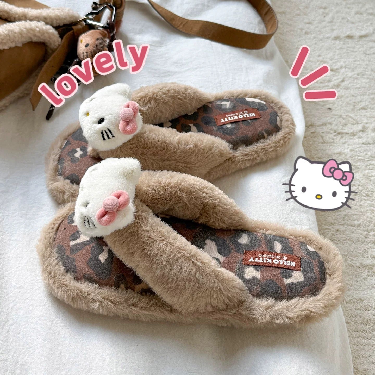 Cute plush slippers BL65